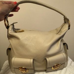 Marc Jacobs shoulder bag.